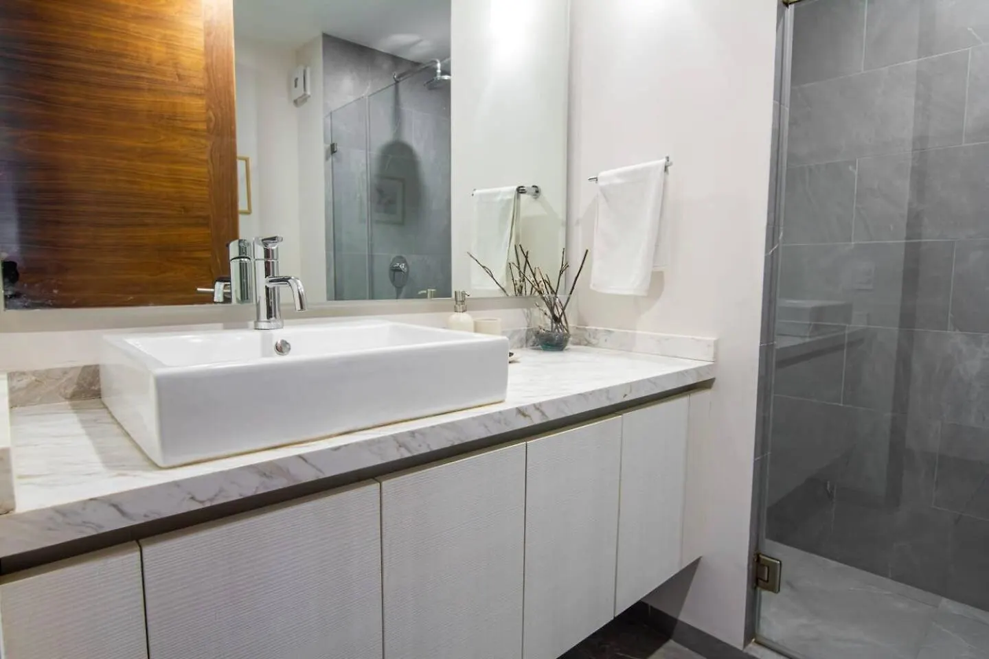 Apartment Private Room In Luxury Condo Downtown Playa del Carmen