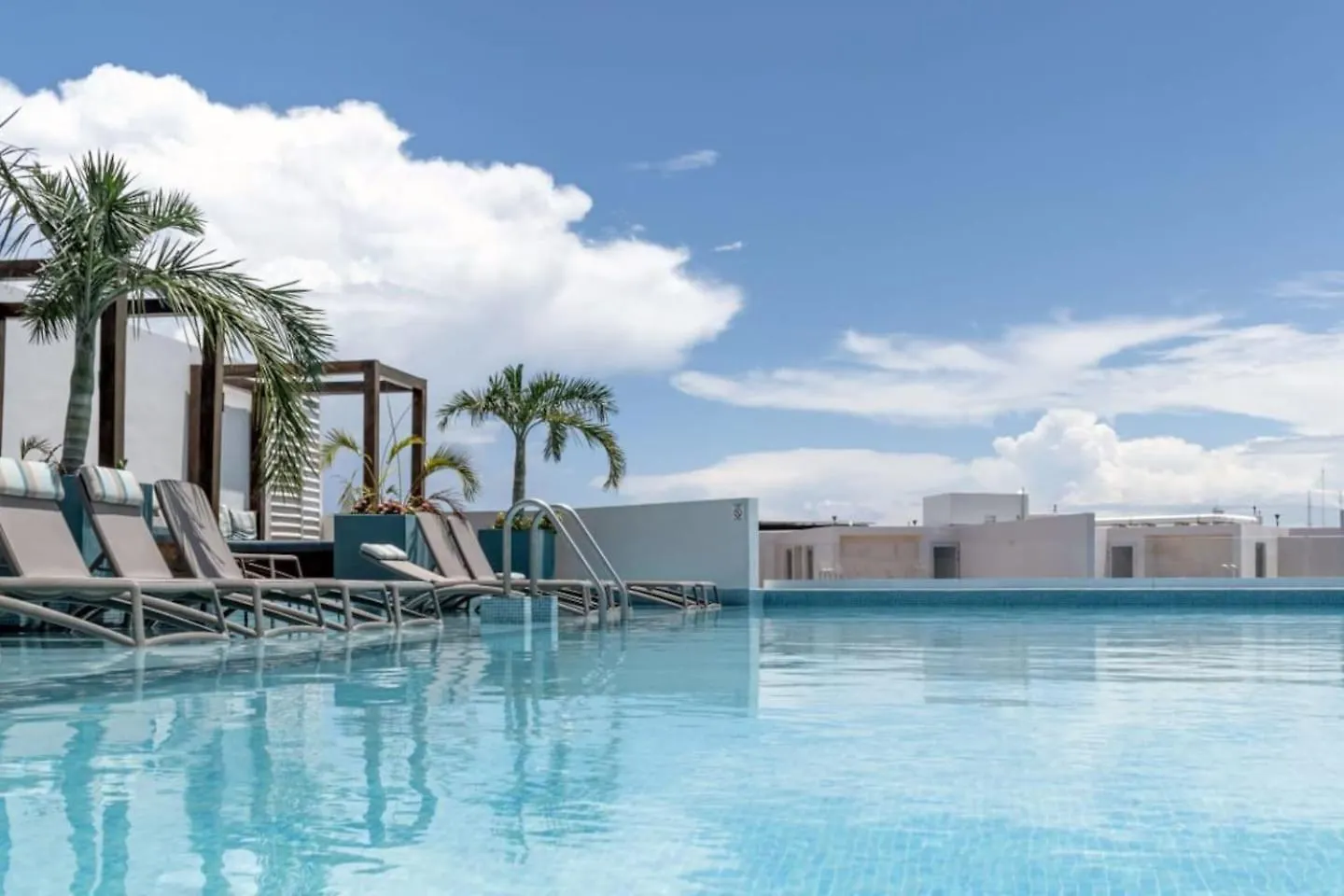 Private Room In Luxury Condo Downtown Playa del Carmen